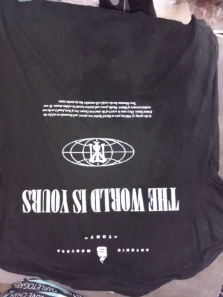 Camiseta Negra Scarface The World Is Yours