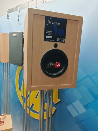 Altavoces Vieta Scena . Buen estado · Vieta · Beige, 4 satelites con peana ikea + subwoofer y central