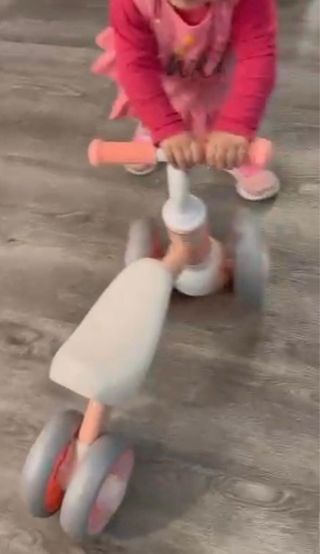 Bici de equilibrio infantil rosa