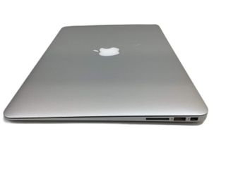 portatil apple apple macbook air core i5 1.8 13 (2017) (a1466)