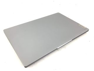 pc portatil lenovo 15irh8