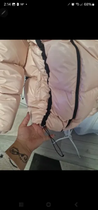 Abrigo Nike rosa y negro