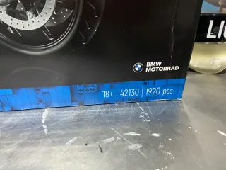 LEGO Technic BMW M 1000 RR 42130