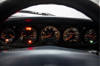 Porsche 911 (993) Carrera 2 Manual