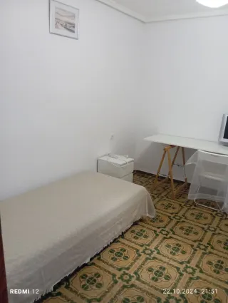 Habitación Serca de Metro Torrent