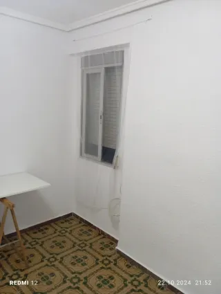 Habitación Serca de Metro Torrent