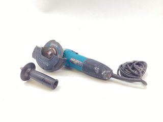 radial makita ga4530r