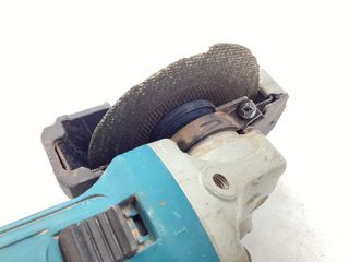 radial makita ga4530r