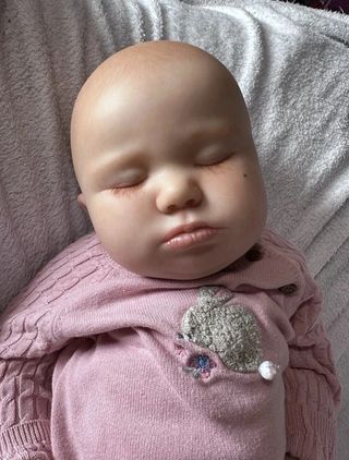 June Reborn, 7 mesi dormita