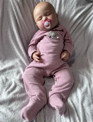 June Reborn, 7 mesi dormita