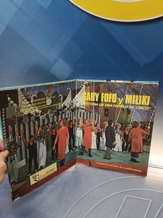 LIBRO, GABY FOFÓ Y MILIKI, HISTORIA DE UNA FAMILIA DE CIRCO (AÑO 1975)