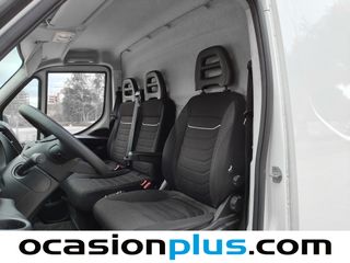 Iveco Daily Furgon 35S 16 V 3520L/H2 Auto 115 kW (156 CV)