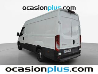 Iveco Daily Furgon 35S 16 V 3520L/H2 Auto 115 kW (156 CV)