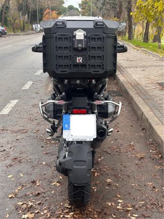 BMW R1300GS Racing Red