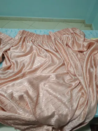 Juego de cortinas y cortinones