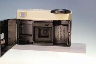 Cámara fotográfica analógica Kodak Instamatic 25.