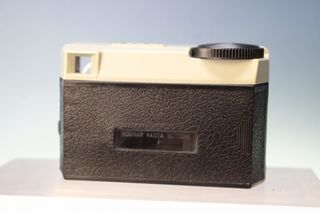 Cámara fotográfica analógica Kodak Instamatic 25.