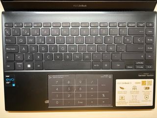 ASUS Zenbook UX325E i5 16GB RAM
