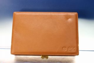 Joyero, relojero Esic. Personallizado on las iniciales F.G.