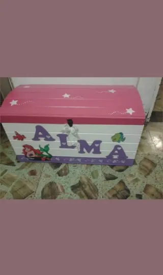 Baule per bambini in legno personalizzato