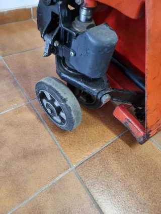 Transpaleta manual Euro Cart roja