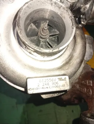 Turbo GT2556V com coletor PD VP VW SEAT Audi