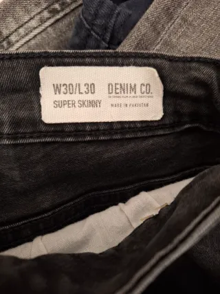 Pantalón Super Skinny Gris