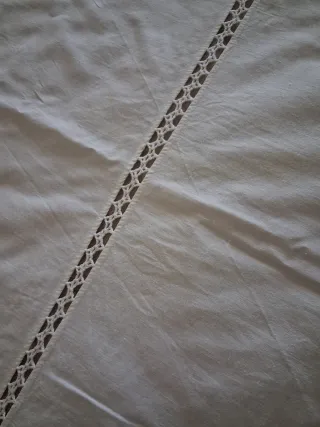 Antica tovaglia ricamata a mano con pizzo a uncine