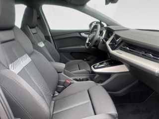 AUDI Q4 AUDI Q4 SPORTBACK GENUINE EDITION 45 E-TRON 210,00 KW 77,0 KWH