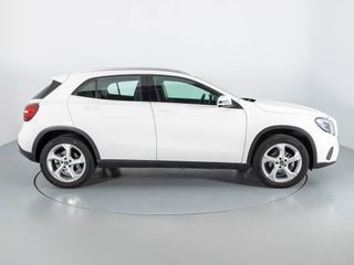 MERCEDES GLA-CLASS GLA 180 1.6 G 122CV