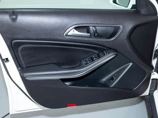 MERCEDES GLA-CLASS GLA 180 1.6 G 122CV