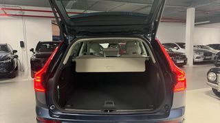 VOLVO XC60 2.0 B5 P PLUS DARK AUTO 4WD 250 5P