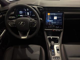 LEXUS LBX 1.5 136HP HEV ELEGANT PLUS BLACK 136 5P