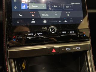 LEXUS LBX 1.5 136HP HEV ELEGANT PLUS BLACK 136 5P