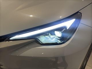 LEXUS LBX 1.5 136HP HEV ELEGANT PLUS BLACK 136 5P