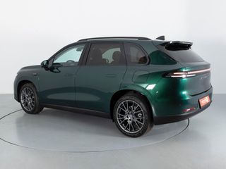 LEAPMOTOR C10 HYBRID ENCHUFABLE AUTORECARGABLE AUTOMATICO DESIGN REEV