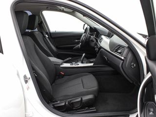 BMW SERIES 3 SERIE 3 318D AUTO BUSINESS 150CV 4P