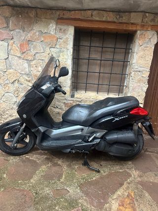 Yamaha X-Max 125cc (SOLO ESTÁ NAVIDAD)