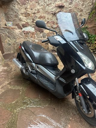 Yamaha X-Max 125cc (SOLO ESTÁ NAVIDAD)