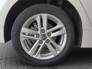 TOYOTA Corolla 5P Business 125H e-CVT