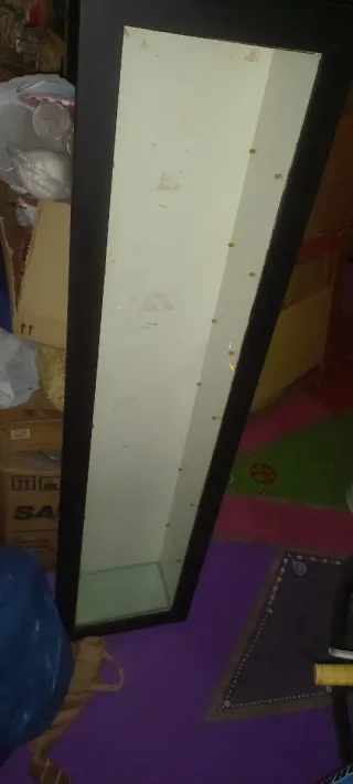 Vitrina vertical madera y cristal 6 baldas