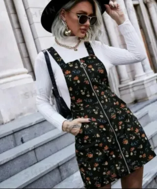 Vestido floral negro talla S