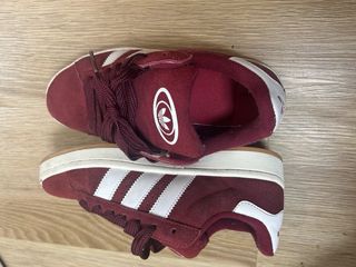 Adidas Campus granate talla 42