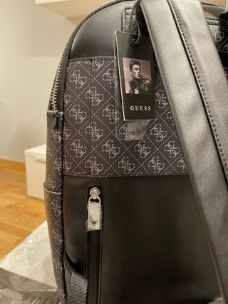 Mochila Guess Manhattan Logo Negra/Gris