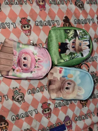 Monedero Labubu concha y mochila