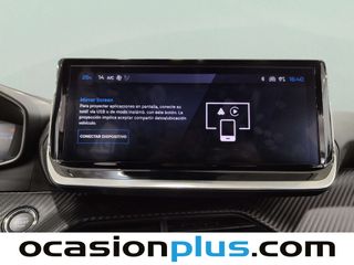 Peugeot 2008 Allure Hybrid eDCS6 100 kW (136 CV)