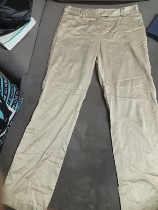 Pantalón dorado talla 40