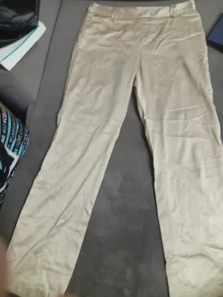 Pantalón dorado talla 40