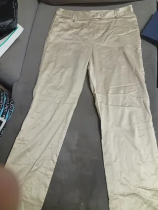 Pantalón dorado talla 40