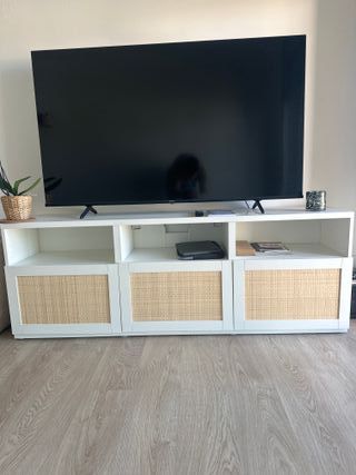 Mueble TV Salón Beige y Blanco. Estado casi nuevo